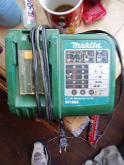 Makita DC18RA Battery Charger