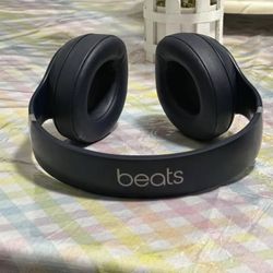 Beats Studio3 Wireless Noise Cancelling Headphones with Case