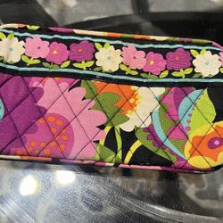 VERA Bradley WRISTLET IN EUC