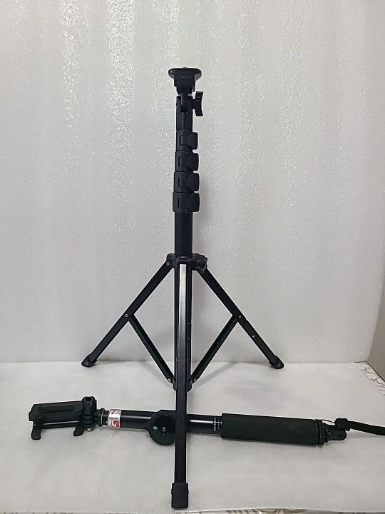 UBeesize Tripod Set And Insignia Selfie Stick