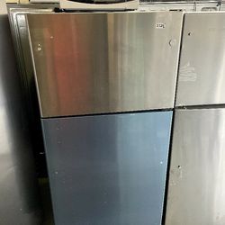 GE 33” top freezer refrigerator stainless steel $450