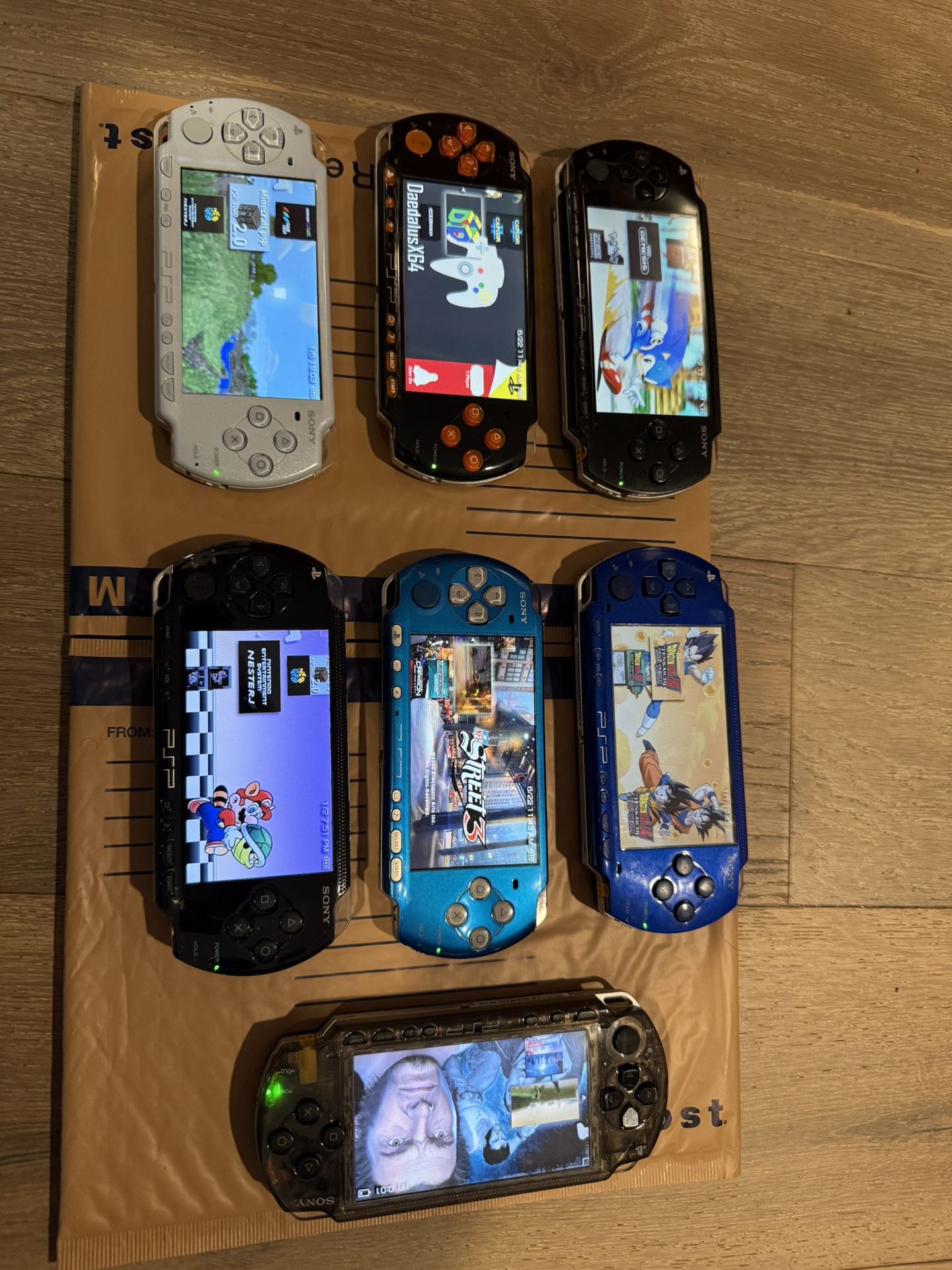 JAILBREAK Sony PSP 1000 2000 And 3000 W/ 128Gb Sd Card And Over 120 Games On It 