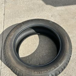 (1) Michelin Tire - 245/55/19