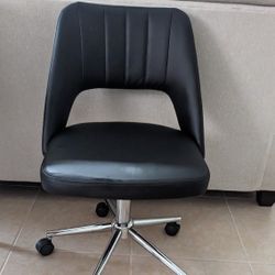 Black desk Chair