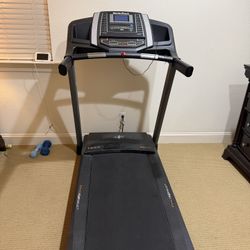 NordicTrack T 6.5S Treadmill 2.6 CHP Excellent Condition 
