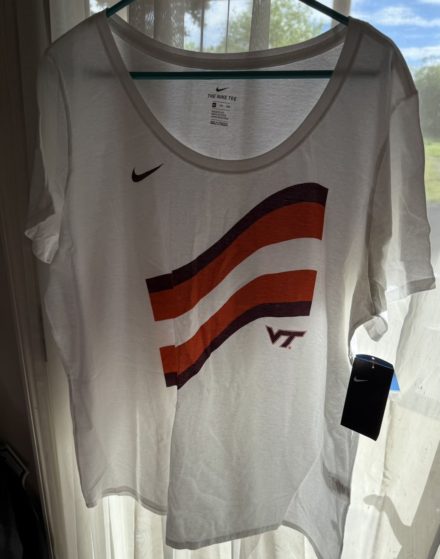 Nike Women’s Va Tech White Tee. NWT