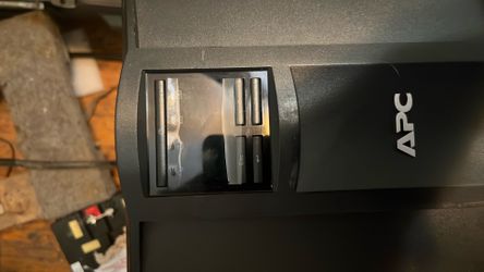 APC smart UPS 2200