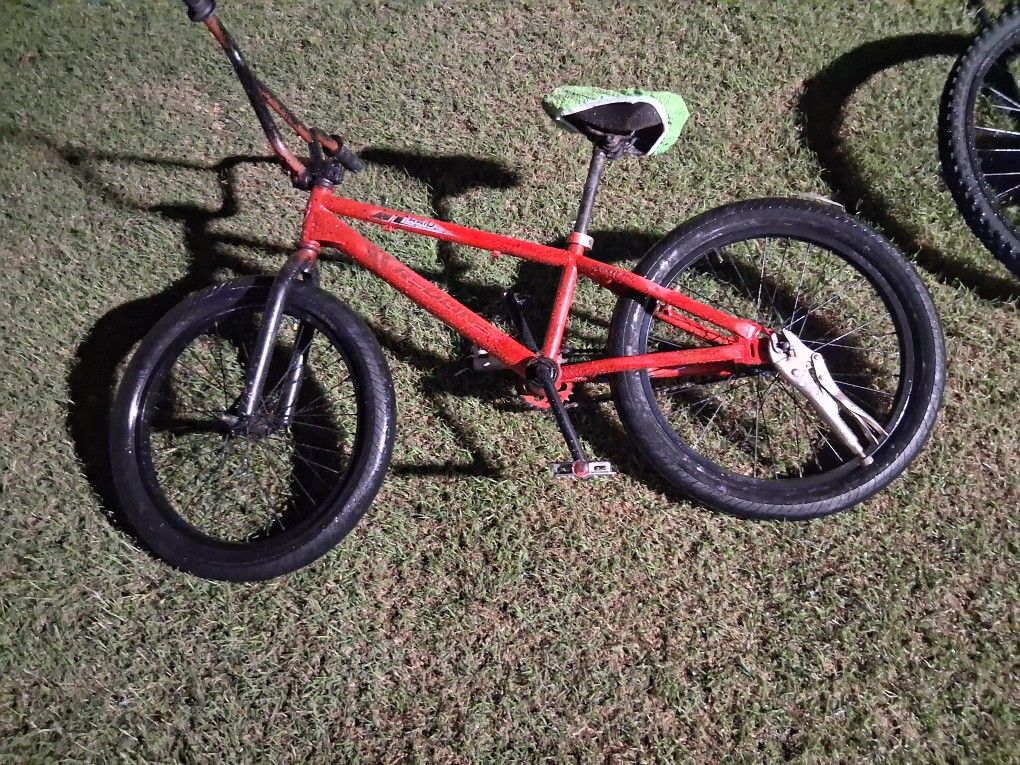 18inch Redline 