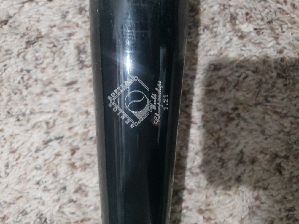 Miken Ultra Velocit-E II Senior softball composite bat
