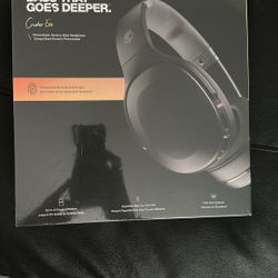 brand new sealed Skull Candy crusher headphones