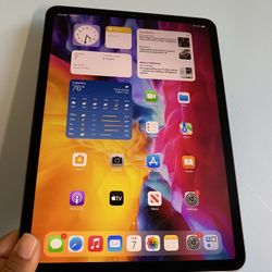 256GB Apple IPad Pro 11” 2nd Generation (2020 Model/ Liquid Retina) with Keyboard & Accessories (Apple Pencil compatible)