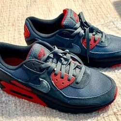 $120. Nike Air Max 90. Size 10 - Brand New!