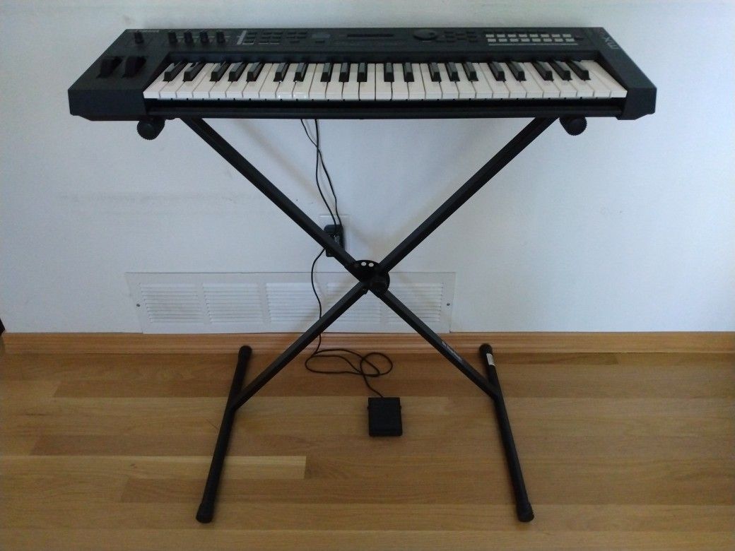 Yamaha MX49 Keyboard 