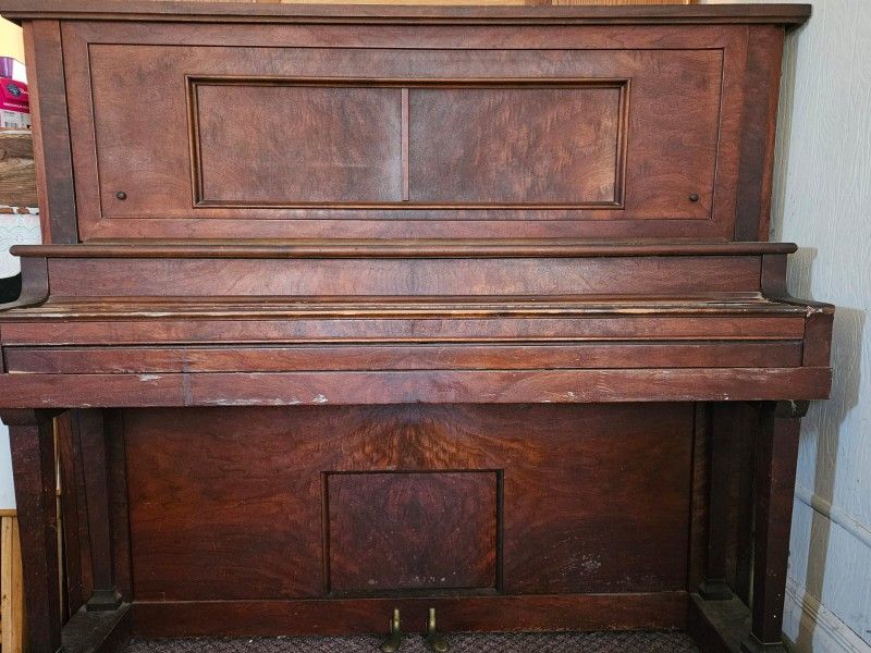 "Estate Sale: Vintage Player Piano"