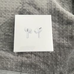 Wireless earbuds