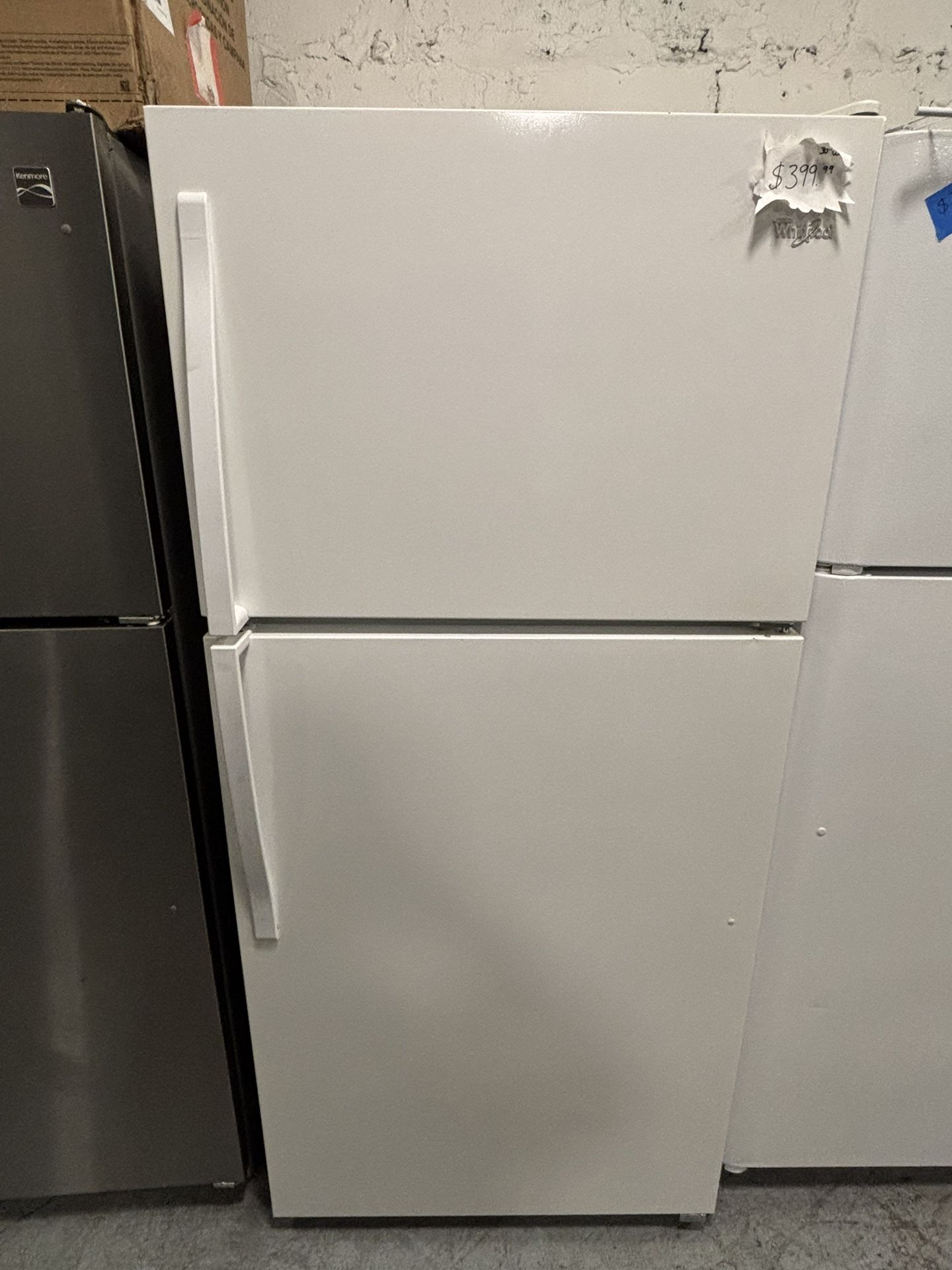 30” White Whirlpool Top&Bottom Refrigerator In Excellent Condition!
