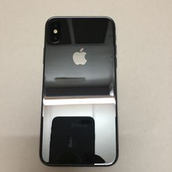 IPhone X (64gb) Unlocked with store warranty 