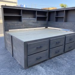 New Queen Size Platform Bed With 6 Drawers And Corner Bookcase Headboards 