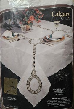 VINTAGE Tablecloth Legacy IN EMBROIDERY Hand Crocheted  66 X 118 12 NAPKINS New