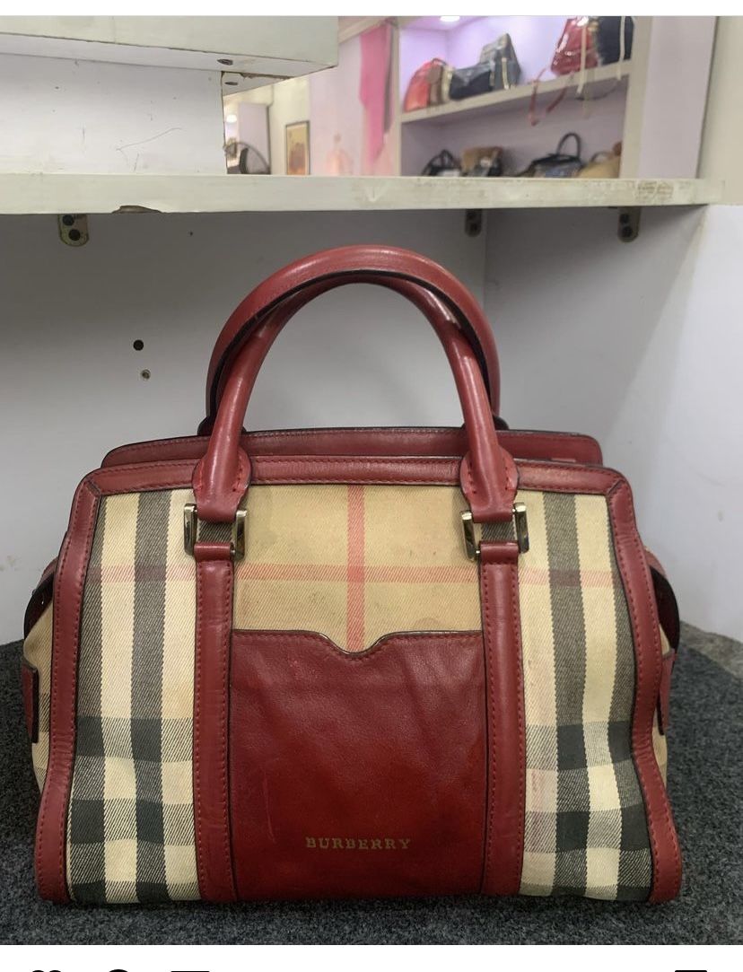 Pre Owned  Vintage Leather  Burberry  Speedy  Bag