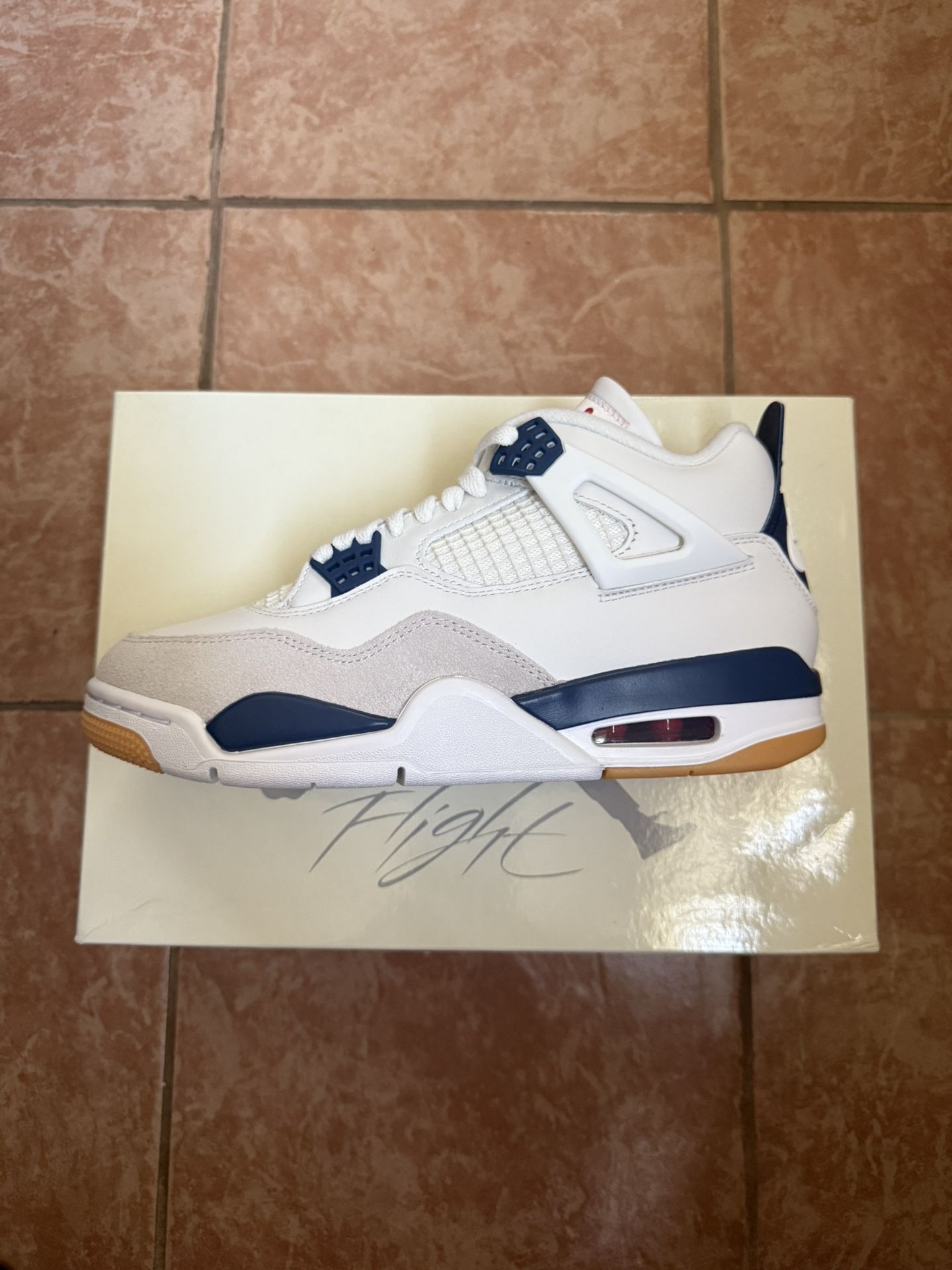 Nike SB x Air Jordan 4 Retro SP