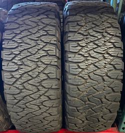 LT 285 70 17 BFGoodrich 2725