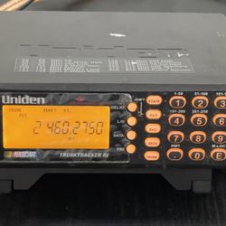 NOS UNIDEN  SCANNER NASCAR TRUNK TRACKE III NEVER USED STILL HAS PLASTIC FILM PROTECTION ON SCREEN 80$ FIRM