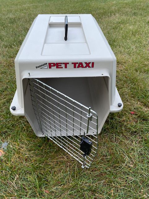 Pet Taxi/Petmate-LIKE NEW!