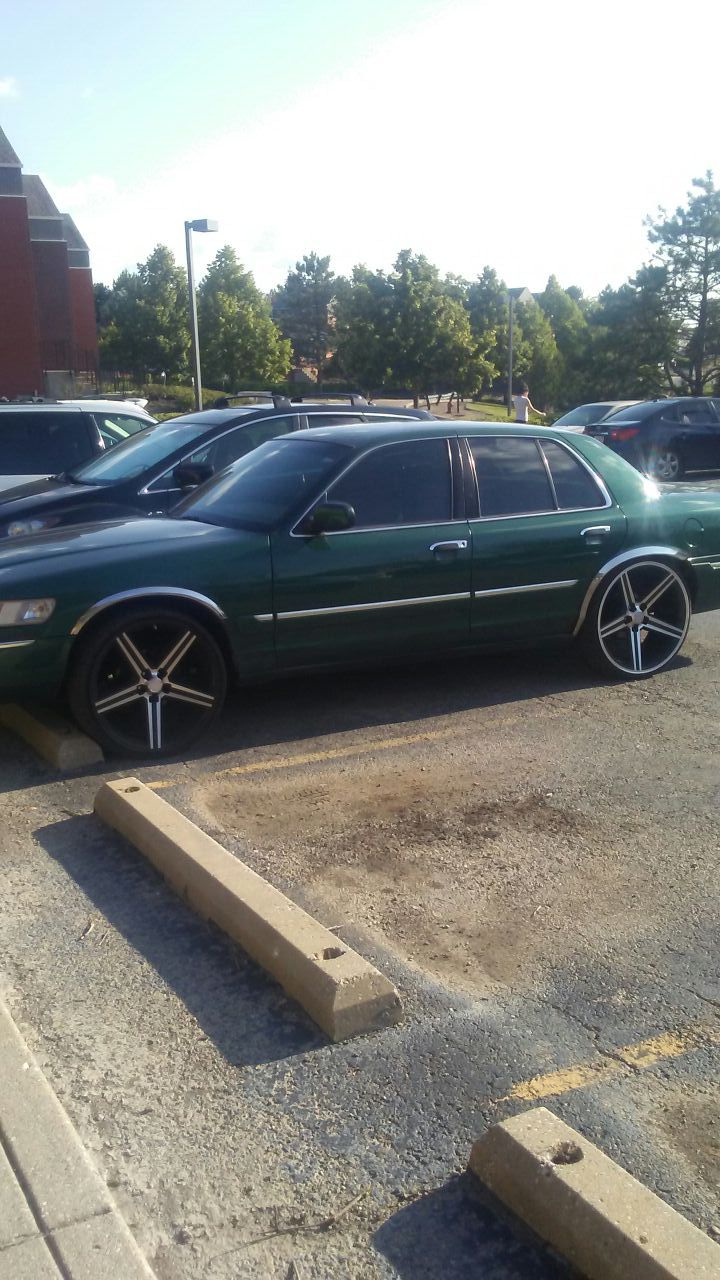 Grand Marquis on 24" Irocs for sale or trade for 2000 and up Tahoe or Yukon