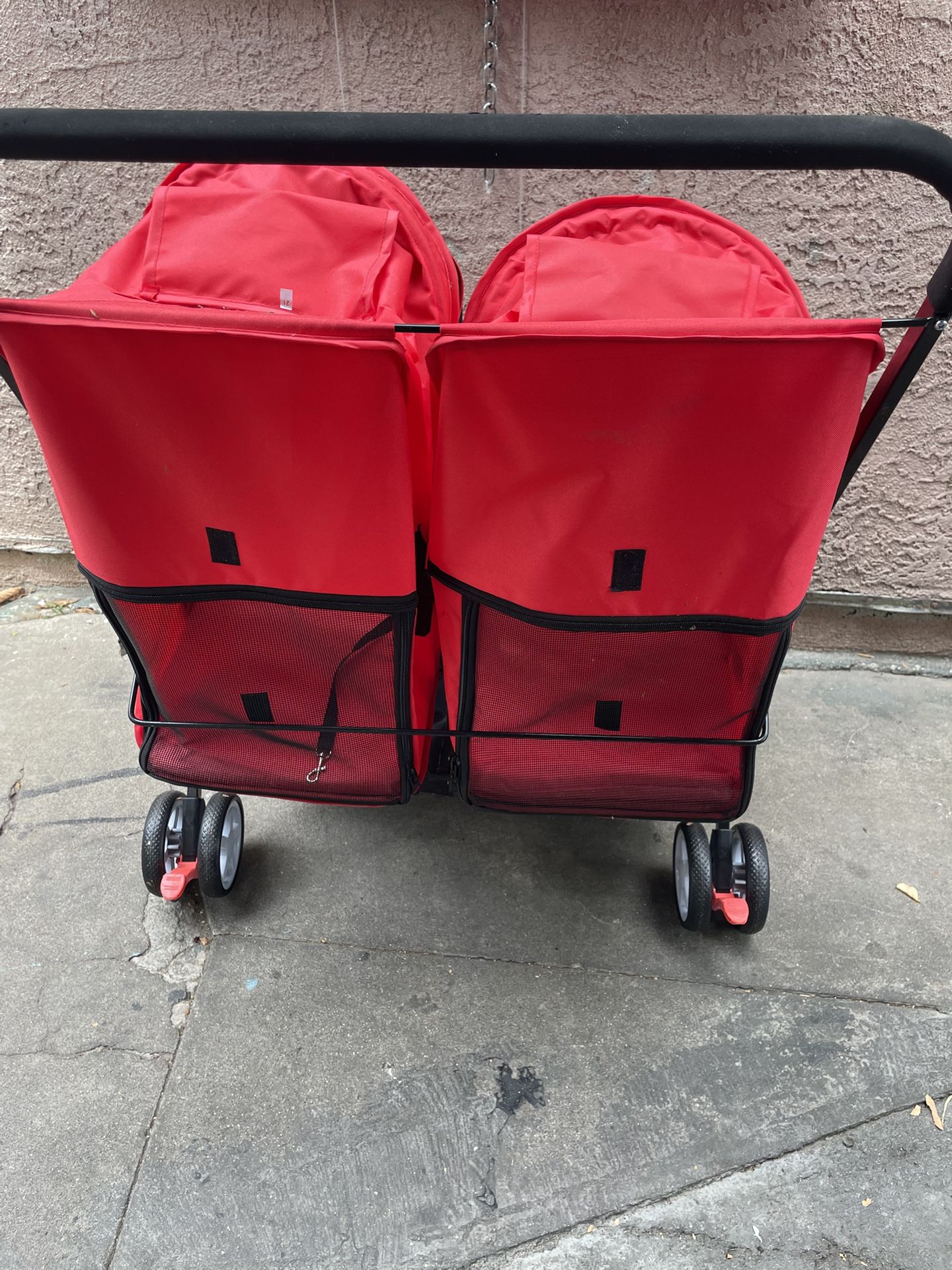 Double Moët Stroller