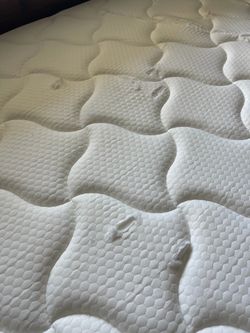 14” FREE KING SIZE MATRESS
