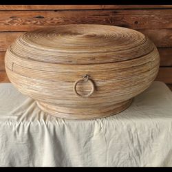 Vintage Pencil Reed coffee table with swivel top