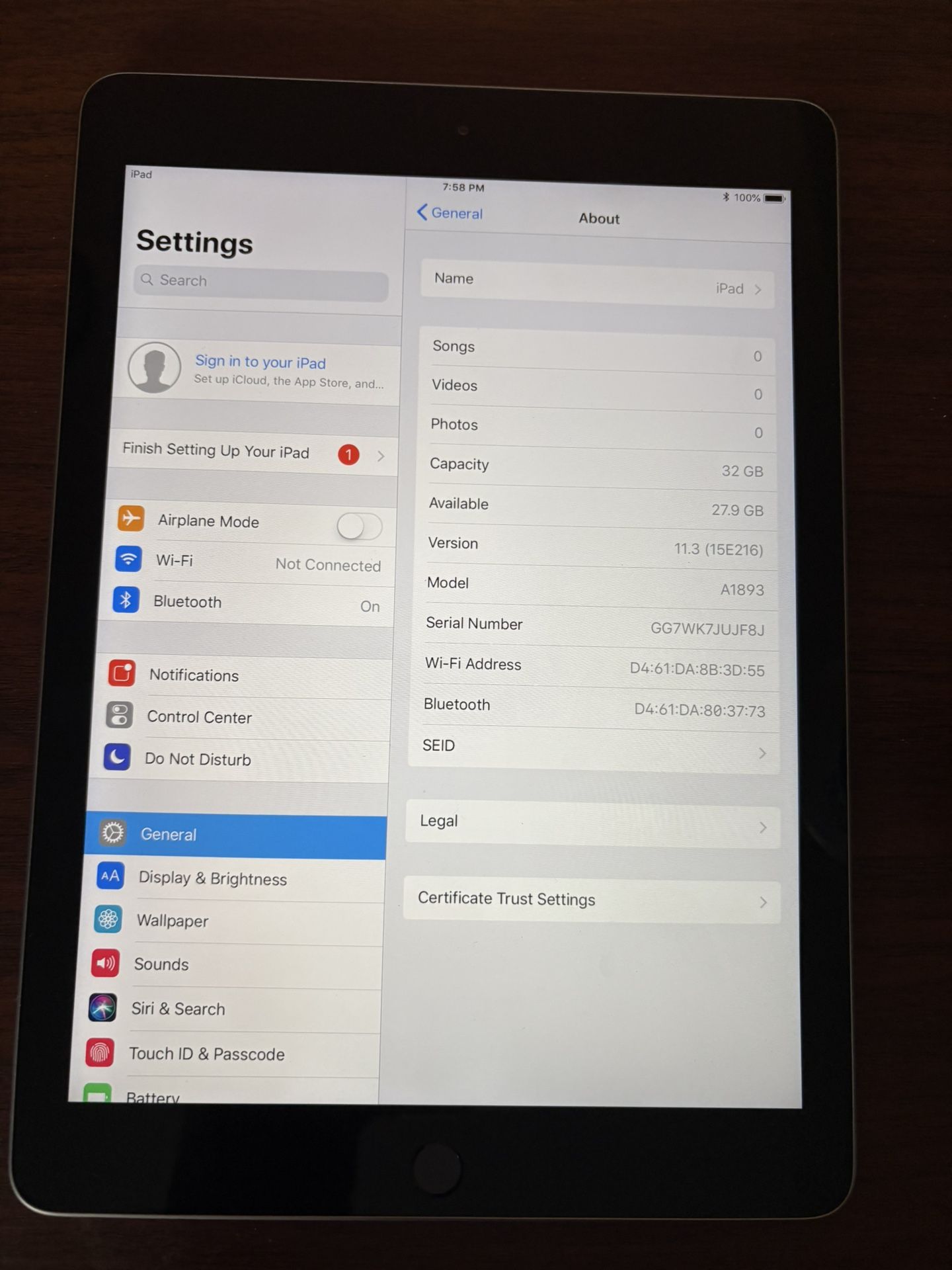Three Different iPads 11.3 (15E216) And 8th Generation