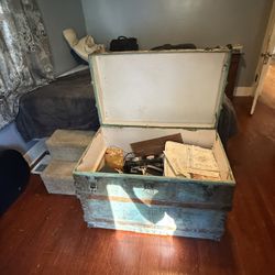 Antique Green Steamer Trunk – $150