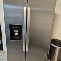 NEW !!! Whirpool Stainless Steel  Fridge