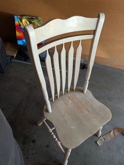 6 white diner chairs