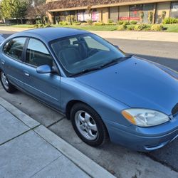 2005 Ford Taurus