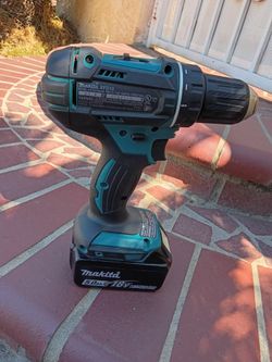 Makita XFD10 18V Cordless Drill with 5.0Ah Battery