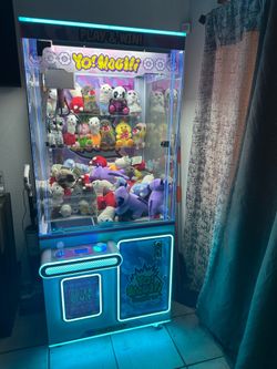 CLAW MACHINE