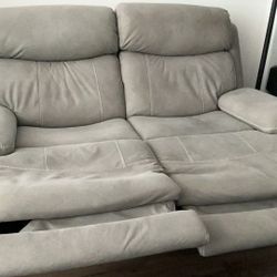 Comfortable Reclining Sofa $150