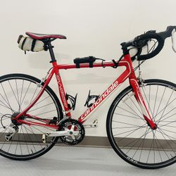 Beautiful Bicycle Cannondale Road Bike 