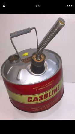 Very Nice VINTAGE metal GAS CAN circa 1950s/60s