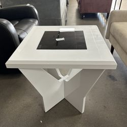 Ameena Contemporary Glass Top End Table