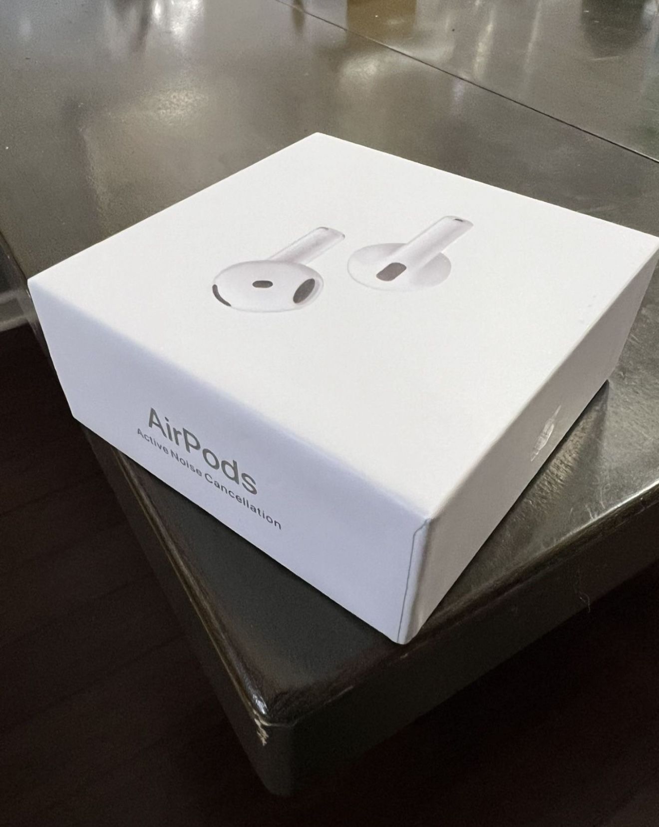 AirPods 4