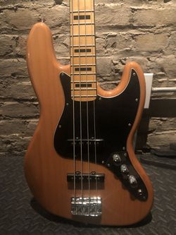 Fender Squire Jazz Bass Thumbnail