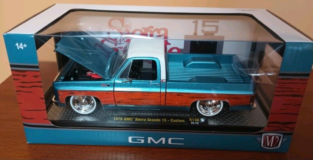 2025 M2 Machines 1976 GMC Sierra Grande 15 Custom - R136 - Limited Edition