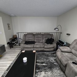 Reclineing Couches