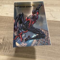 Ultimate Invasion #1 Bryan Hitch Foil Variant Cover (Marvel Comics August 2023)