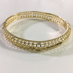 ITALIAN  14 K GOLD  PLATED   CHARM BRACELET  