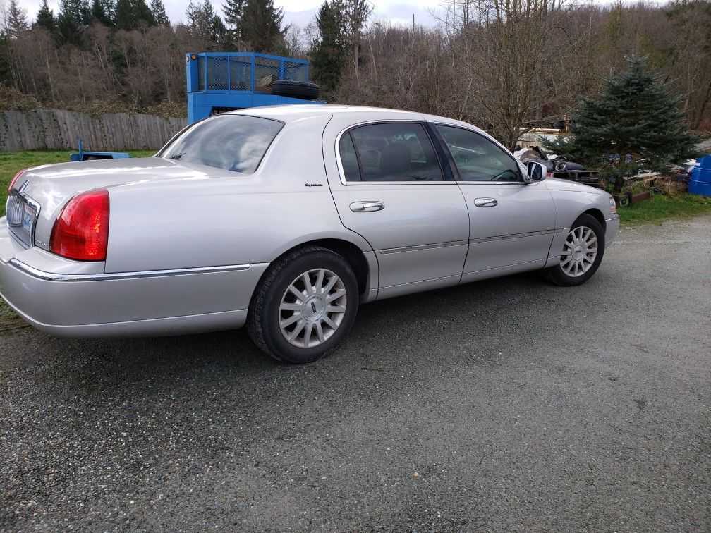 2007 Lincoln Town Car